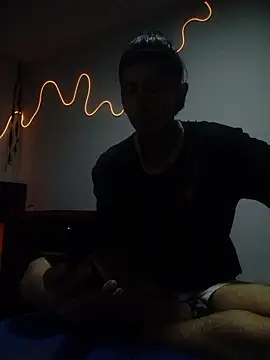 Snapshot of Tattoboy19cm chatting on 01/07/26, 04:59 Tattoboy19cm online show from 01/07/26, 04:59