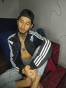 Snapshot of Tattoboy19cm chatting on 02/27/26, 04:12 Tattoboy19cm online show from 02/27/26, 04:12