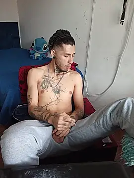 Snapshot of Tattoboy19cm chatting on 03/05/26, 05:20 Tattoboy19cm online show from 03/05/26, 05:20