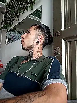 Tattoboy19cm online show from 05/02/26, 03:28