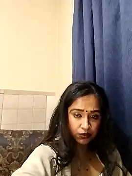 cute indianxo online show from 04/30/26, 08:57