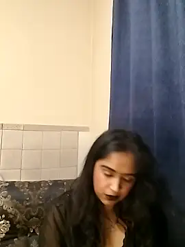 cute indianxo online show from 05/30/26, 10:07