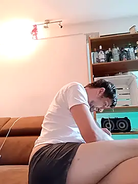 Snapshot of a7ex chatting on 09/15/25, 11:32 a7ex online show from 09/15/25, 11:32