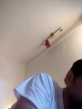 Snapshot of a7ex chatting on 09/18/25, 06:37 a7ex online show from 09/18/25, 06:37