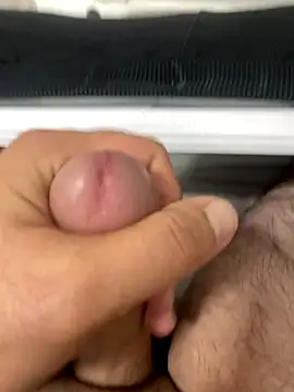 Heros2000 online show from 09/25/25, 04:32