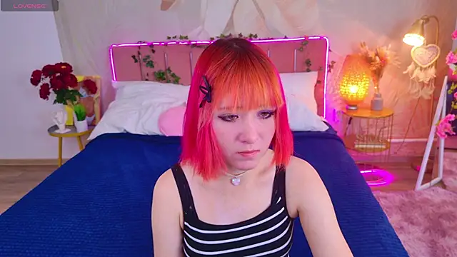 Snapshot of Ketrin_Jones chatting on 09/21/25, 09:55 Ketrin Jones online show from 09/21/25, 09:55