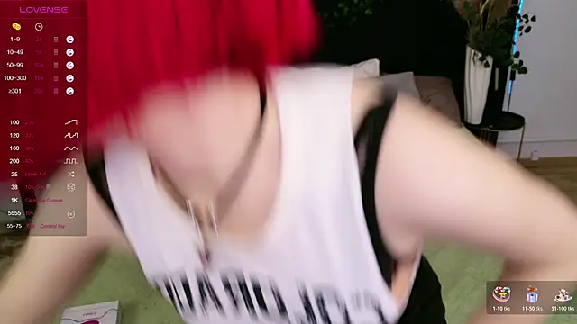 Snapshot of Ketrin_Jones chatting on 10/18/25, 04:59 Ketrin Jones online show from 10/18/25, 04:59