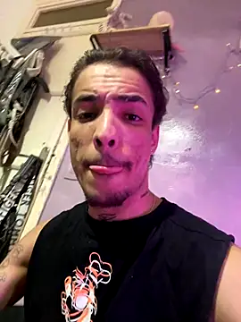 Snapshot of luluycoco chatting on 10/03/25, 07:38 luluycoco online show from 10/03/25, 07:38