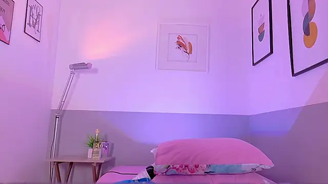 cutepetitee online show from 12/16/25, 07:52