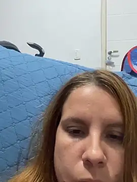 Snapshot of Lazinha18 chatting on 10/08/25, 01:58 Lazinha18 online show from 10/08/25, 01:58