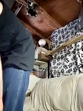 Snapshot of ed31devall chatting on 09/11/25, 10:10 ed31devall online show from 09/11/25, 10:10