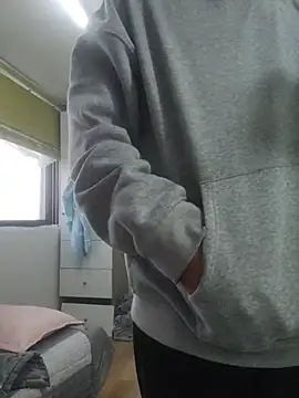 Snapshot of zzangzoa chatting on 02/22/26, 08:35 zzangzoa online show from 02/22/26, 08:35