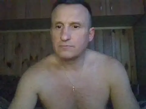 Snapshot of Maksymilian1 chatting on 12/19/25, 08:16 Maksymilian1 online show from 12/19/25, 08:16