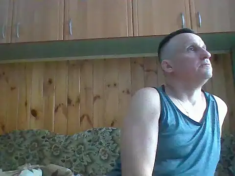 Snapshot of Maksymilian1 chatting on 01/10/26, 01:24 Maksymilian1 online show from 01/10/26, 01:24