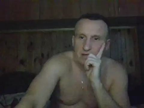 Snapshot of Maksymilian1 chatting on 01/13/26, 08:03 Maksymilian1 online show from 01/13/26, 08:03