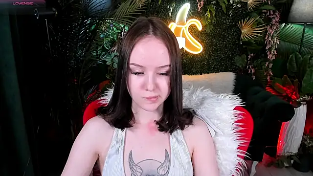 MarySparkle online show from 11/29/25, 04:15