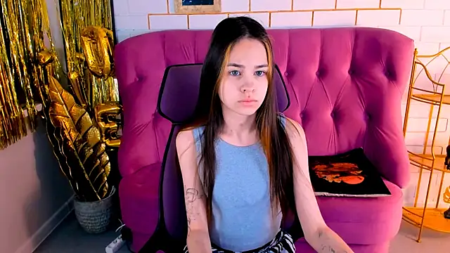 UliaNeer online show from 05/04/26, 05:03