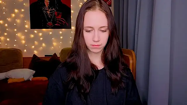 Snapshot of zaebali_ chatting on 02/14/26, 04:04 zaebali online show from 02/14/26, 04:04