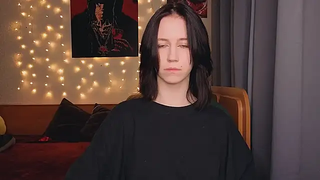 Snapshot of zaebali_ chatting on 03/18/26, 03:15 zaebali online show from 03/18/26, 03:15