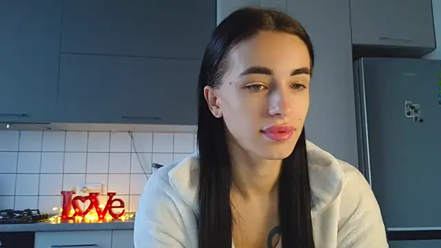 EvaMelnik online show from 09/18/25, 02:19