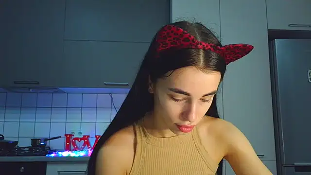 EvaMelnik online show from 10/28/25, 03:58