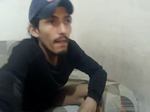 Snapshot of snackontime18 chatting on 07/04/26, 03:02 snackontime18 online show from 07/04/26, 03:02