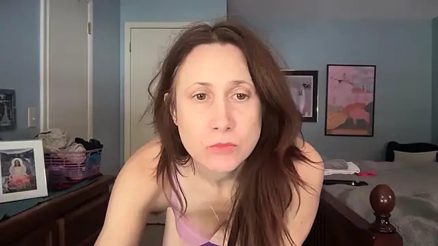 Snapshot of MommyGoddessL chatting on 09/22/25, 05:26 MommyGoddessL online show from 09/22/25, 05:26