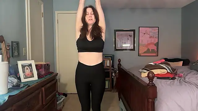 Snapshot of MommyGoddessL chatting on 09/30/25, 02:22 MommyGoddessL online show from 09/30/25, 02:22