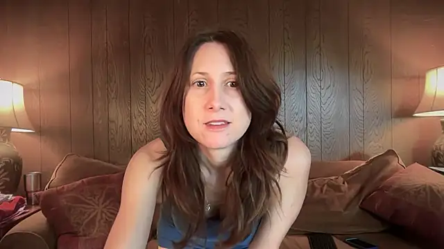 Snapshot of MommyGoddessL chatting on 10/03/25, 01:52 MommyGoddessL online show from 10/03/25, 01:52