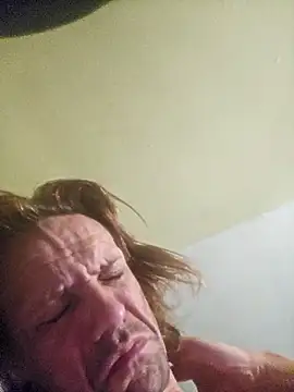 Snapshot of Danny19867 chatting on 10/16/25, 02:56 Danny19867 online show from 10/16/25, 02:56