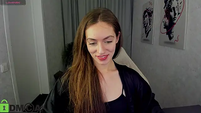 Agnes Wells online show from 11/12/25, 09:42