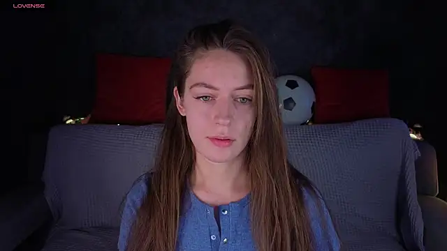 Agnes Wells online show from 06/15/26, 01:08
