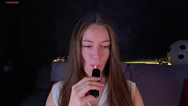 Agnes Wells online show from 06/20/26, 01:09