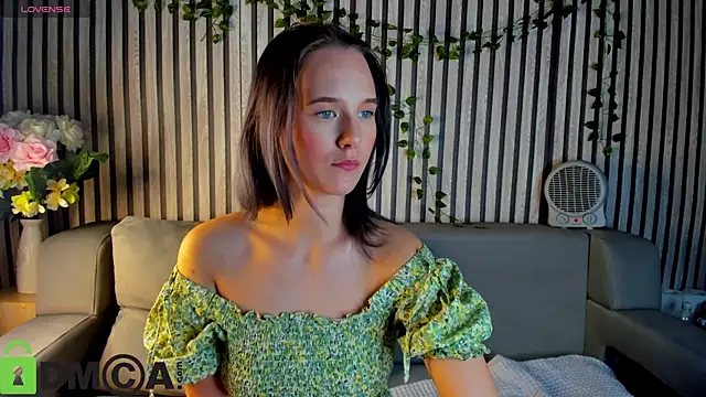 Casey Sweeet online show from 11/13/25, 05:12