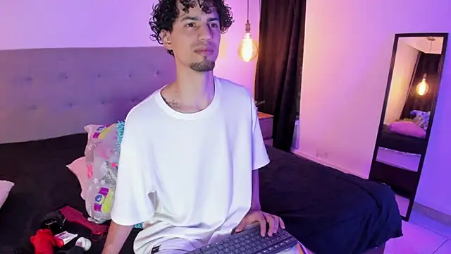 Chris Angel  online show from 04/29/26, 04:16