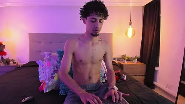 Chris Angel  online show from 05/01/26, 03:44
