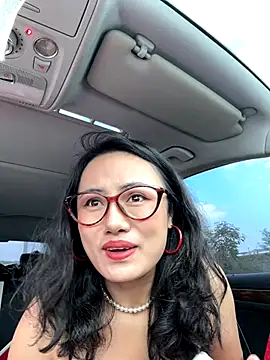 wen521 online show from 10/25/25, 07:38