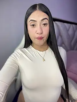 Snapshot of isabela_l chatting on 01/16/26, 01:53 isabela l online show from 01/16/26, 01:53