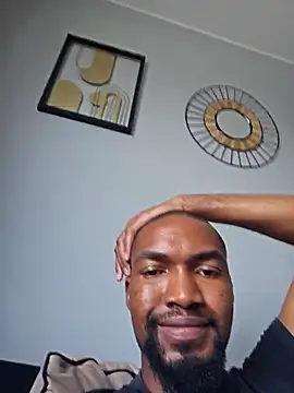 mojaymort online show from 11/06/25, 08:48