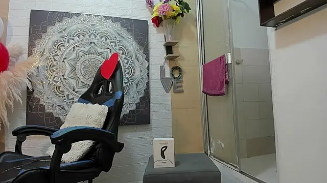 Snapshot of nextboywell1 chatting on 02/15/26, 08:16 nextboywell1 online show from 02/15/26, 08:16