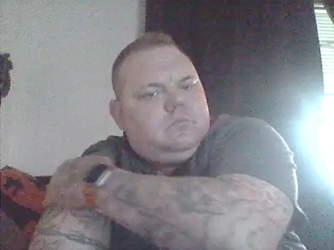 Snapshot of GingerSnap4444 chatting on 12/13/25, 10:48 GingerSnap4444 online show from 12/13/25, 10:48
