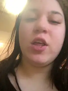 Snapshot of Kemeli008 chatting on 12/22/25, 12:02 Kemeli008 online show from 12/22/25, 12:02