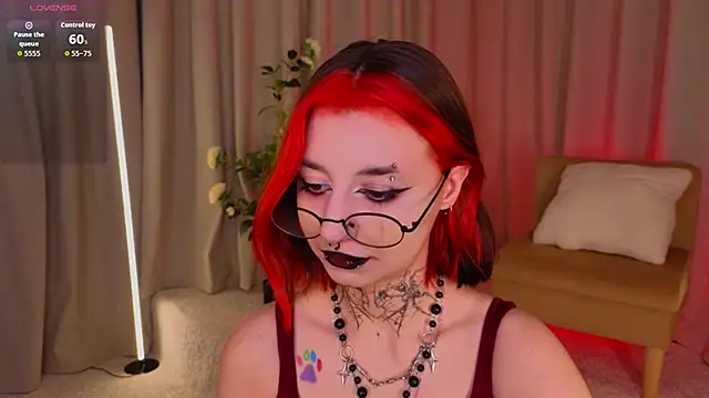 Mistress  Marcelline online show from 05/08/26, 02:28
