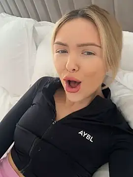 lolableux online show from 11/01/25, 01:35