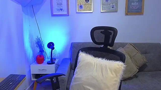 yulian vasquez online show from 11/14/25, 12:26