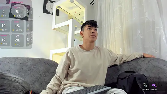 LoganTwink18 online show from 09/17/25, 01:24