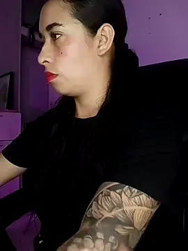 Valenn fernandez online show from 06/26/26, 10:03