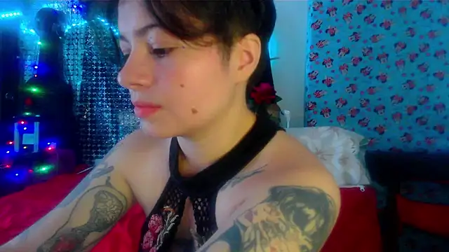 Mitsuha gate online show from 11/14/25, 02:49