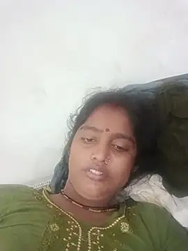 Snapshot of Guriya0076 chatting on 06/14/26, 11:18 Guriya0076 online show from 06/14/26, 11:18