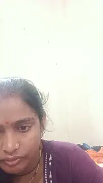 Snapshot of Guriya0076 chatting on 06/18/26, 12:44 Guriya0076 online show from 06/18/26, 12:44